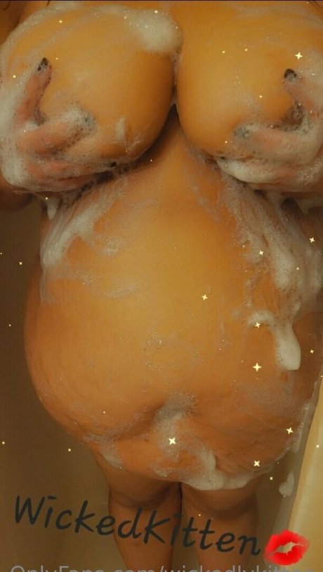 wickedlykitten Profile image