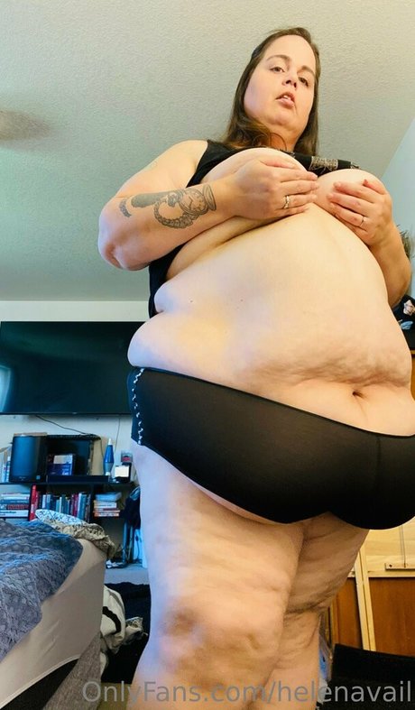 helenavail onlyfans strip tease