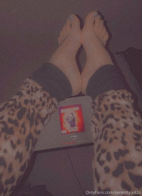 serenitysapphire808 onlyfans nudes