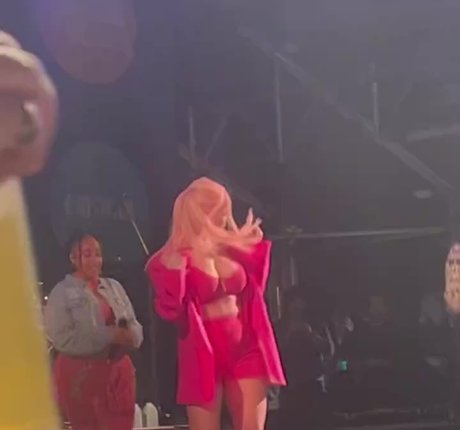 Grace Chatto only fans sex