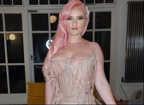 Grace Chatto onlyfans leak sex