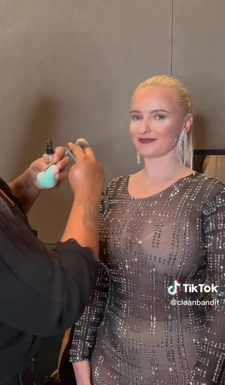 Grace Chatto xxx onlyfans