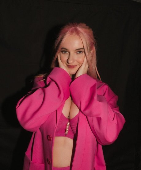 Grace Chatto free onlyfans