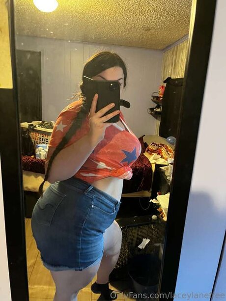laceylanefree naked onlyfans leaks