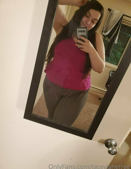 laceylanefree naked onlyfans leaked