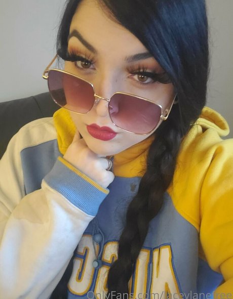 laceylanefree onlyfans model images