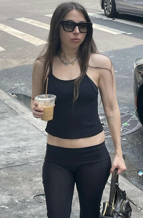 Esther Povitsky onlyfans porn leaked