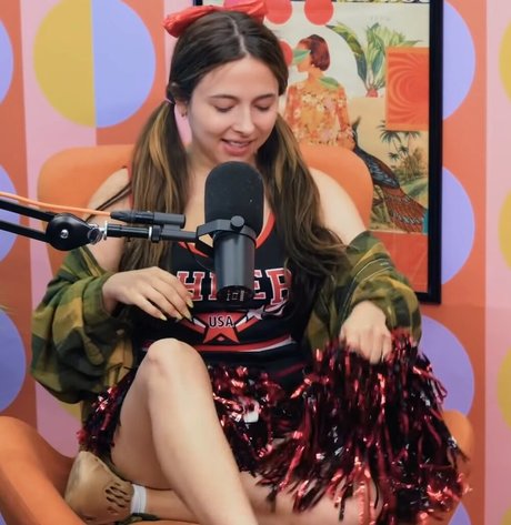 Esther Povitsky onlyfans leams