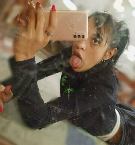 lelymaid nude onlyfans pics