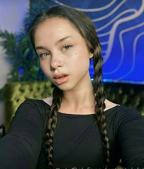 big boobs milf onlyfans sexy self-portrait