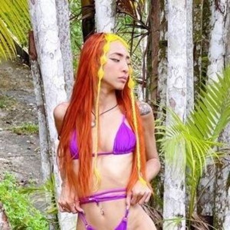 Ruivinha De Marte  candids