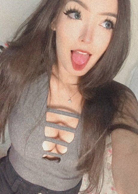 thick blonde onlyfans nudes depiction