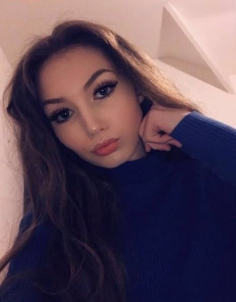 Elise Clayton Profile image