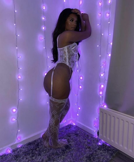 Elise Clayton onlyfans leaked nude