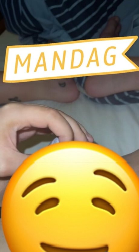 yourfavspicydragonfree onlyfans topless