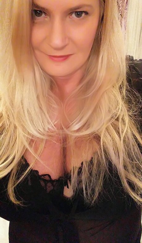 uniquilyyours onlyfans leams