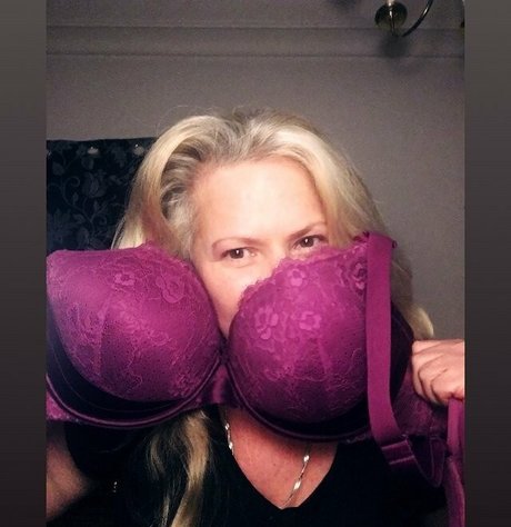 uniquilyyours onlyfans naked leak