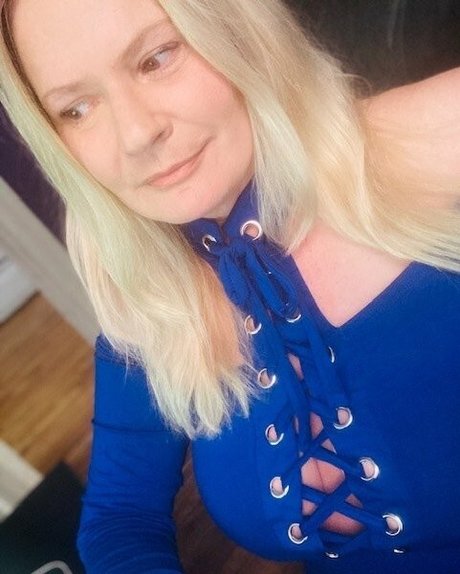 uniquilyyours onlyfans leak porn