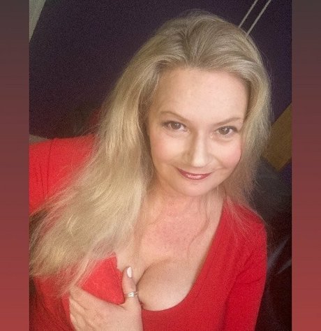 uniquilyyours onlyfans leaked nudes