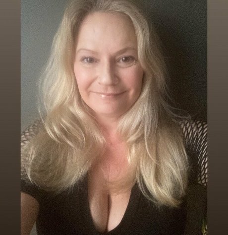 uniquilyyours onlyfans leaked naked