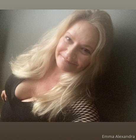 uniquilyyours nude onlyfans leaks