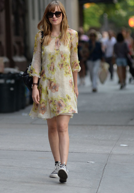 Dakota Johnson onlyfans sextape