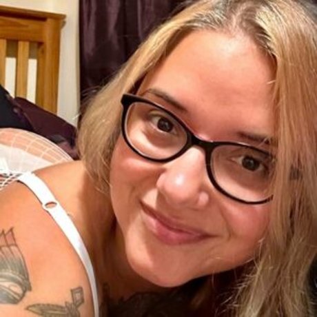 Whatsupfoxxy onlyfans leak ass