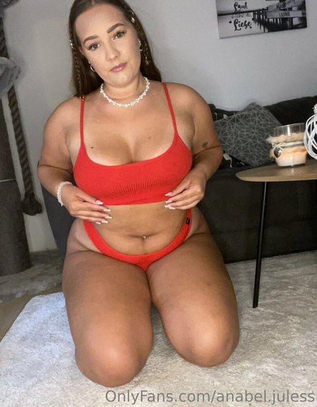 anabel juless onlyfans boobs