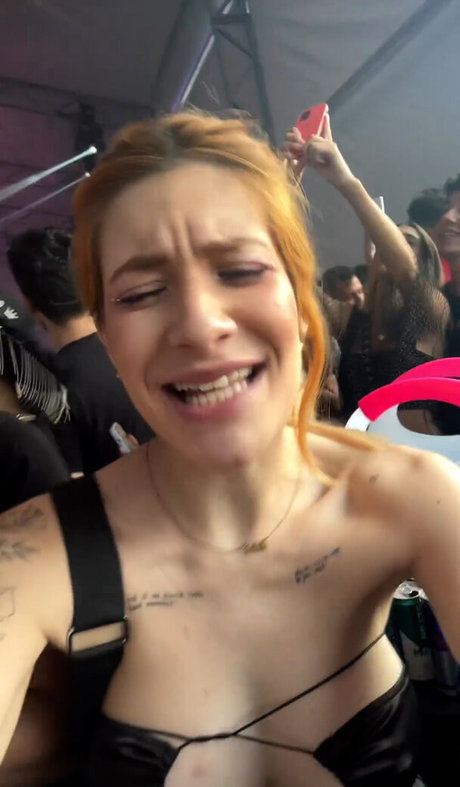 Carol Camargo onlyfans model photos