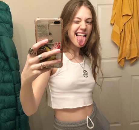 Savannahnrmn only fans.