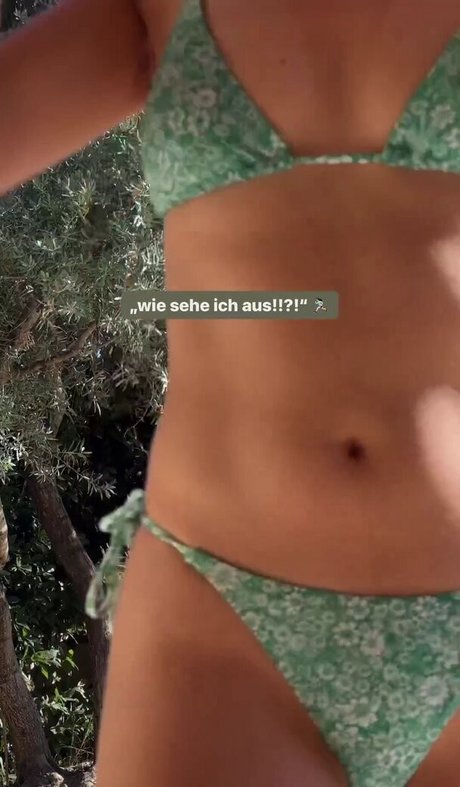 Shanti Tan onlyfans fuck