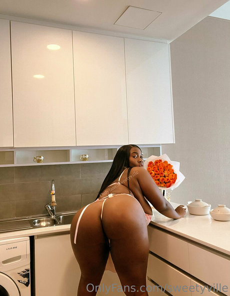 sweetyville  candids