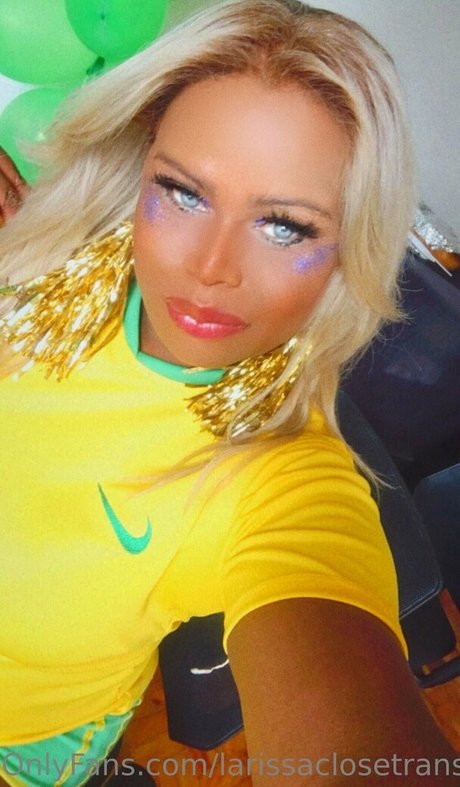 Larissa Close onlyfans free