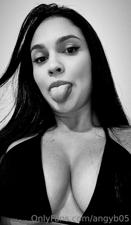 milf slut onlyfans sexy naked snap