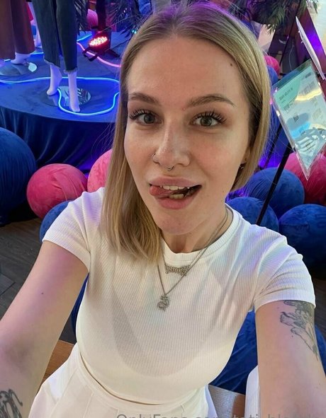 tati blonde onlyfans leak nudes