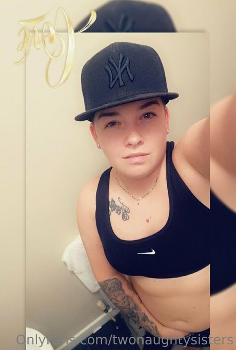 twonaughtysisters onlyfans porn