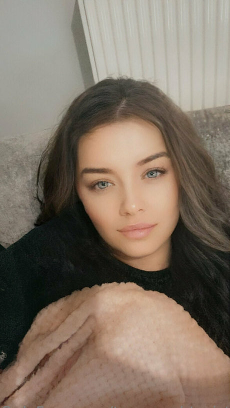 twonaughtysisters onlyfans photo