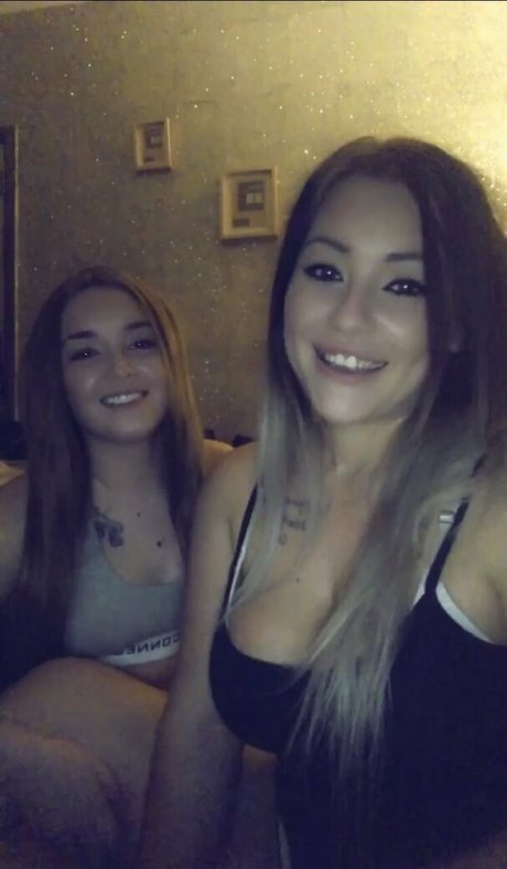 twonaughtysisters onlyfans fuck