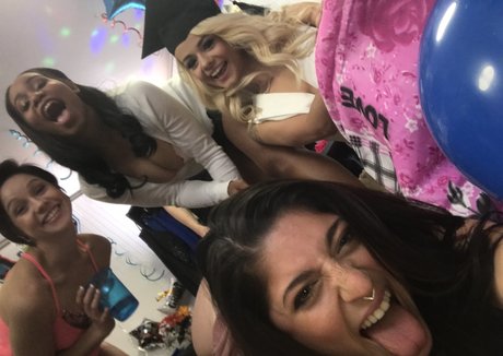 divinevenusvixen tits onlyfans