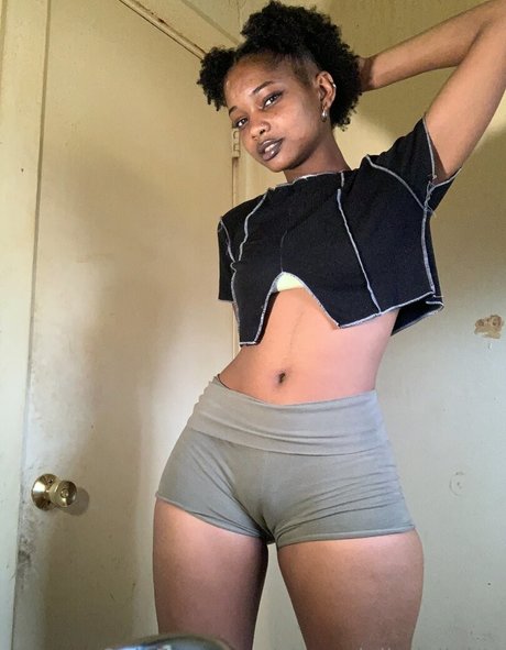 ciarasdailydelights onlyfans xx