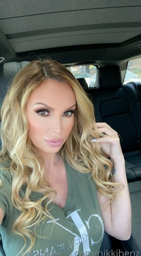 nikkibenz onlyfans leaks