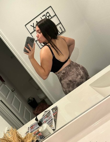 itskayls onlyfans nude tits