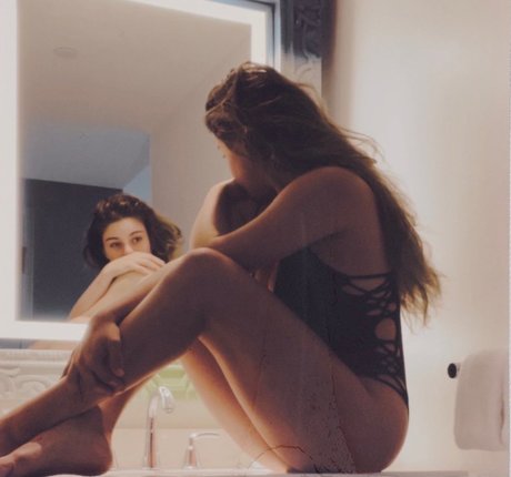 Taya Miller onlyfans nude leak