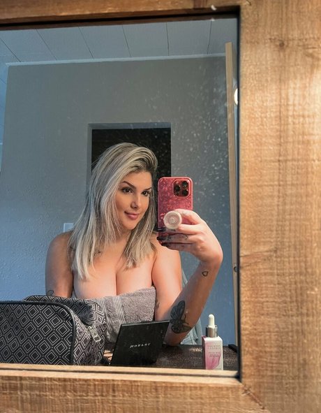 Caterina Thome  selfie