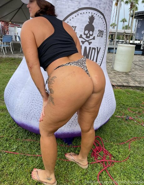 swingerellefree nude onlyfans leaks