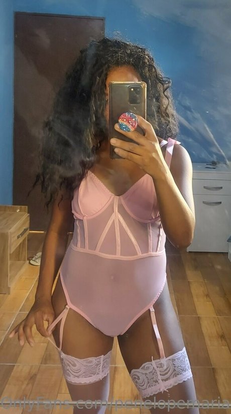 penelopemariaflores onlyfans hot