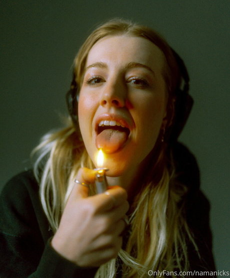 namanicks only fans naked