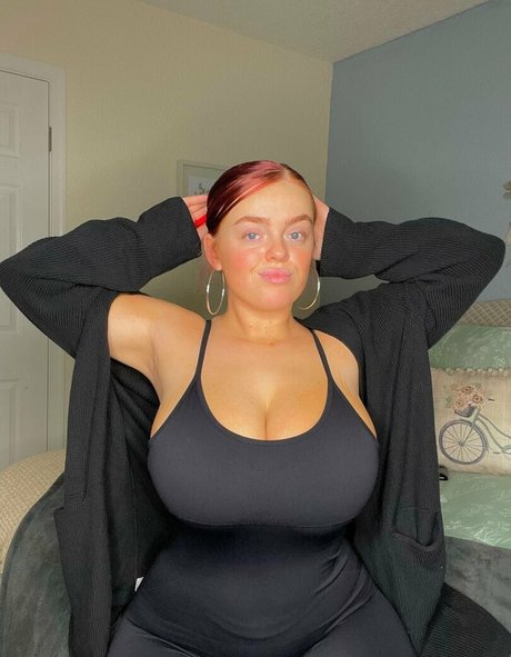 anime girls onlyfans porn plate