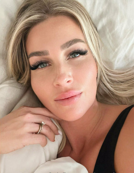 andi avalon onlyfans pics