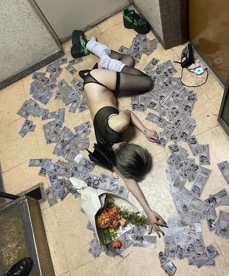 feet licking onlyfans porn gallery